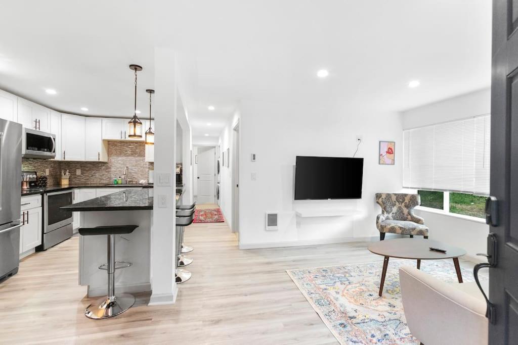Hillside In Seattle - Updated And Well Appointed. Bagian luar foto