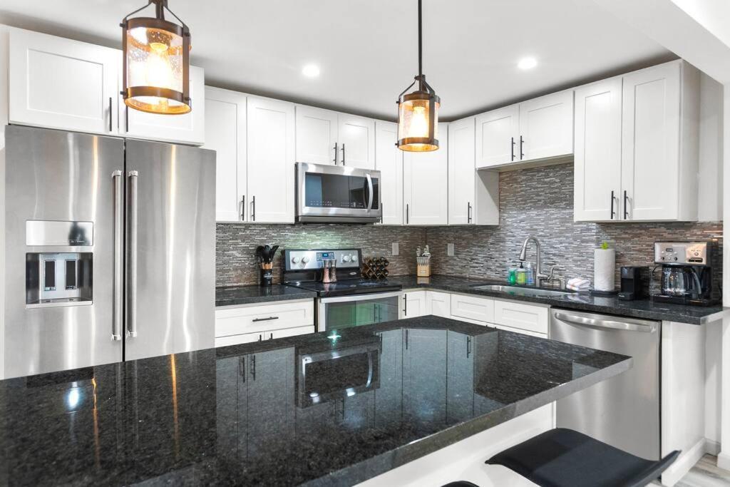 Hillside In Seattle - Updated And Well Appointed. Bagian luar foto