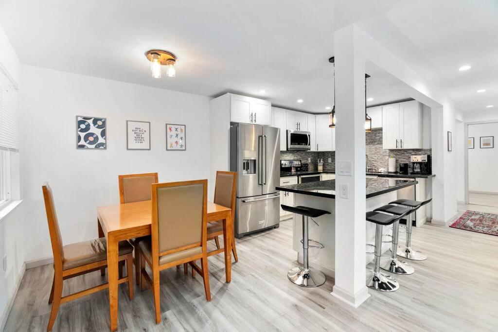 Hillside In Seattle - Updated And Well Appointed. Bagian luar foto