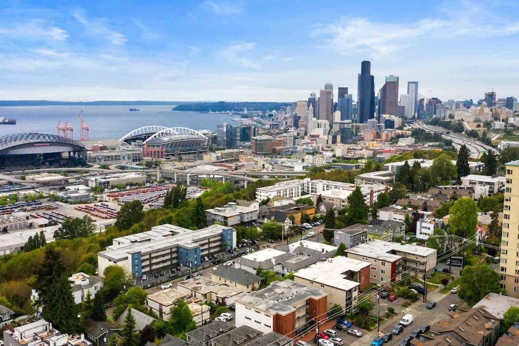 Hillside In Seattle - Updated And Well Appointed. Bagian luar foto